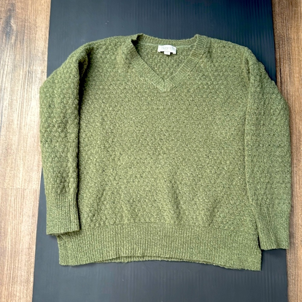 LOFT Sweater Size M